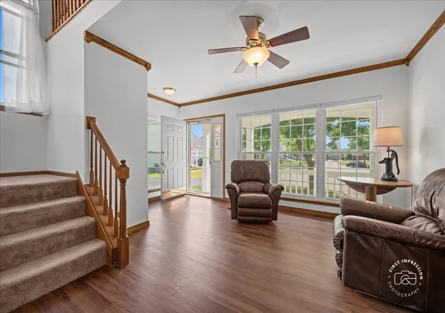 Homes for sale in South Elgin, IL | 5 Ridge Ct, South Elgin, IL 60177 | MLS# 12696698