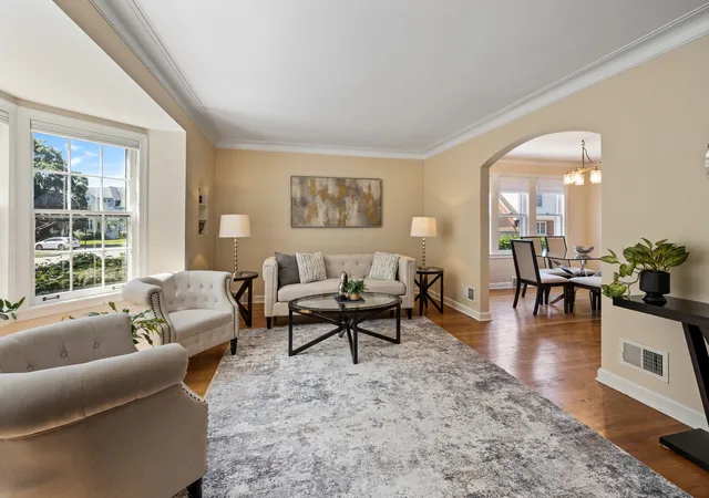 Homes for sale in Chicago, IL | 5810 N East Circle Ave, Chicago, IL 60631 | MLS# 12696724