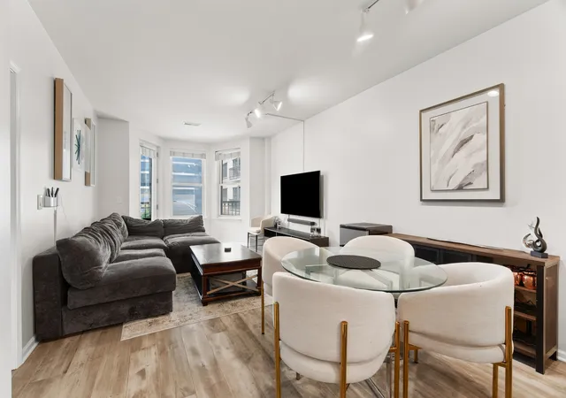 5th image of 520 N Halsted St #305, Chicago, IL 60642 | MLS# 12696739