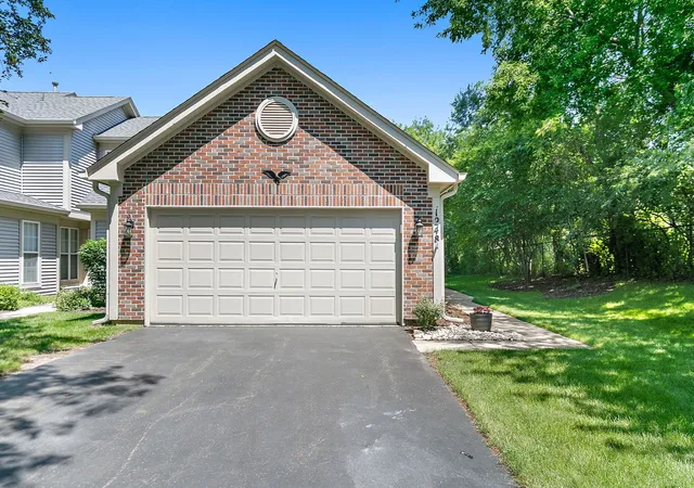 Homes for sale in Elgin, IL | 1248 Coldspring Rd, Elgin, IL 60120 | MLS# 12696749