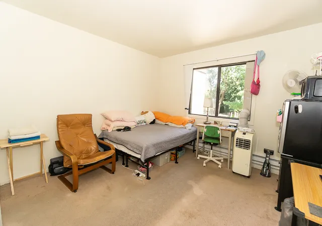 2nd image of 178 Dunteman Dr, Glendale Heights, IL 60139