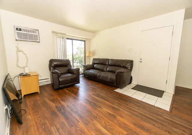 4th image of 178 Dunteman Dr #302, Glendale Heights, IL 60139 | MLS# 12696757