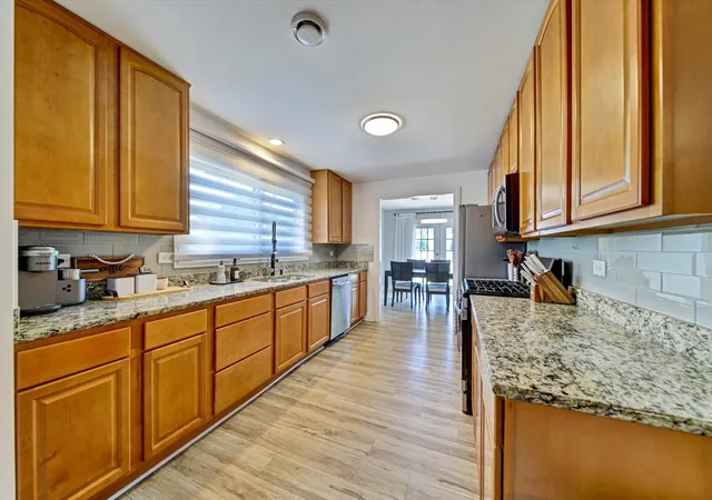 5th image of 116 E Brittany Dr, Arlington Heights, IL 60004 | MLS# 12696791