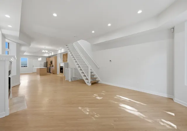 Homes for sale in Chicago, IL | 6505 S Woodlawn Ave, Chicago, IL 60637 | MLS# 12696809