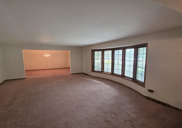 Homes for sale in Orland Park, IL | 7644 Cashew Dr, Orland Park, IL 60462 | MLS# 12696816