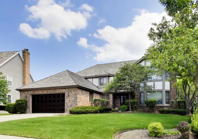 Photo 45 of Sale Pending at 1204 Kristin Dr, Libertyville, IL 60048 | MLS# 12696830 | Listing updated on 2026-09-04