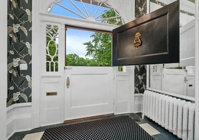 3rd image of 400 Washington Rd, Lake Forest, IL 60045 | MLS# 12696840