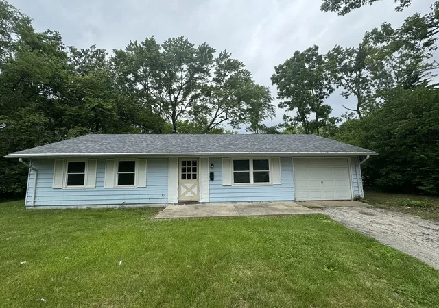 Homes for sale in Danville, IL | 803 Skyline Dr, Danville, IL 61832 | MLS# 12696843