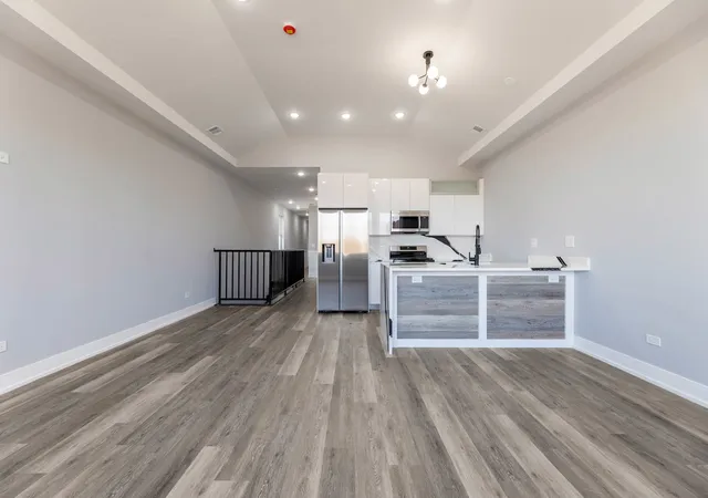 Photo 3 of House for sale at 5809 S Indiana Ave, Chicago, IL 60637 | MLS# 12696855 | Listing updated on 2026-09-12
