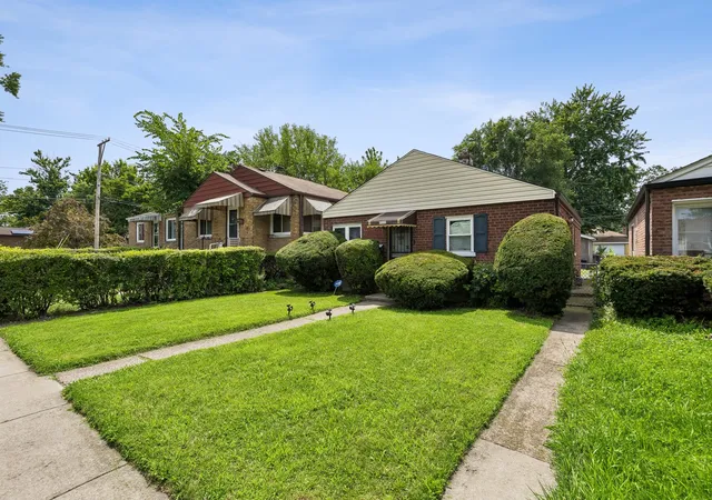 1st image of 12910 S Green St, Chicago, IL 60643 | MLS# 12696863