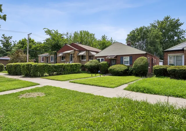 2nd image of 12910 S Green St, Chicago, IL 60643 | MLS# 12696863