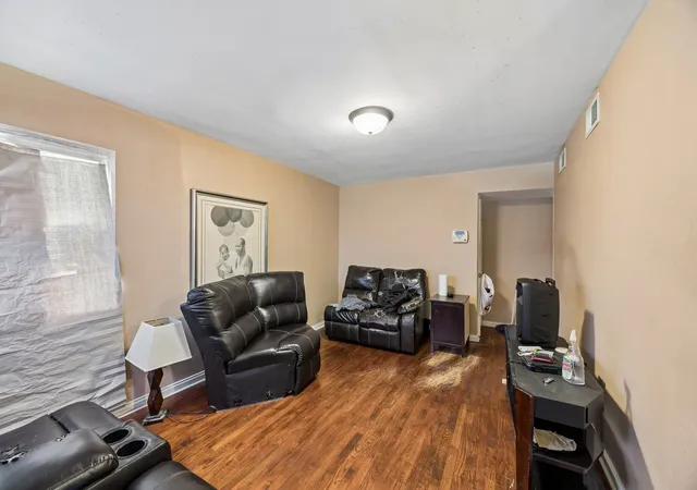 5th image of 12910 S Green St, Chicago, IL 60643 | MLS# 12696863