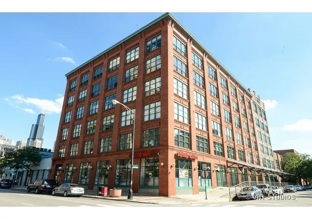 Homes for sale in Chicago, IL | 1017 W Washington Blvd #3G, Chicago, IL 60607 | MLS# 12696870