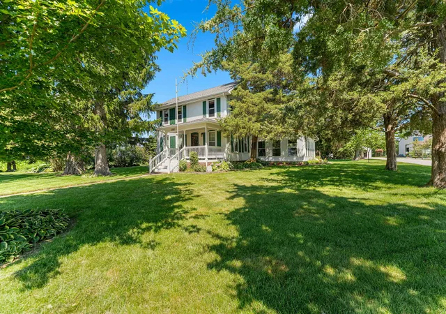 Photo 2 of Single family home for sale at 1392 Red Brick Rd, Dixon, IL 61021 | MLS# 12696872 | Listing updated on 2026-09-13