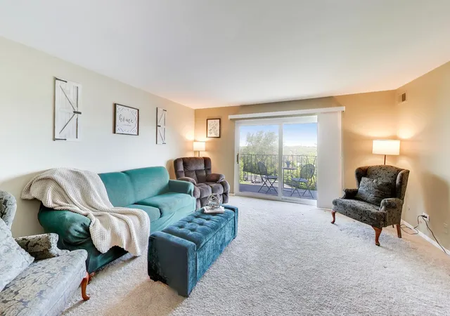 Photo 2 of Condo for sale at 5840 W 104th Street #415, Oak Lawn, IL 60453 | MLS# 12696909 | Listing updated on 2026-07-31