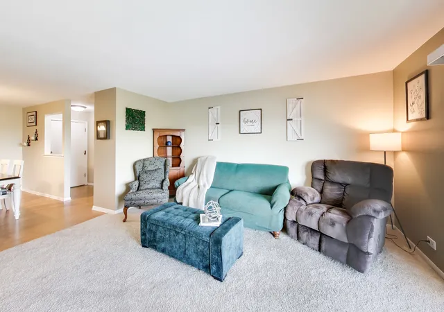 Photo 3 of Condo for sale at 5840 W 104th Street #415, Oak Lawn, IL 60453 | MLS# 12696909 | Listing updated on 2026-07-31