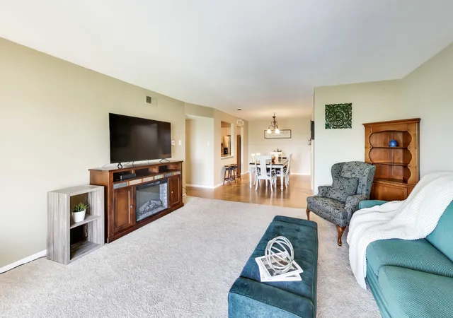 Photo 3 of Condo for sale at 5840 W 104th Street #415, Oak Lawn, IL 60453 | MLS# 12696909 | Listing updated on 2026-07-31