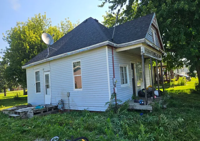 Homes for sale in Joy, IL | 201 E Main St, Joy, IL 61260 | MLS# 12696917