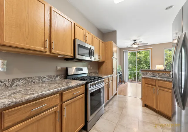 Homes for sale in Island Lake, IL | 4349 Waters Edge Dr, Island Lake, IL 60042 | MLS# 12696946