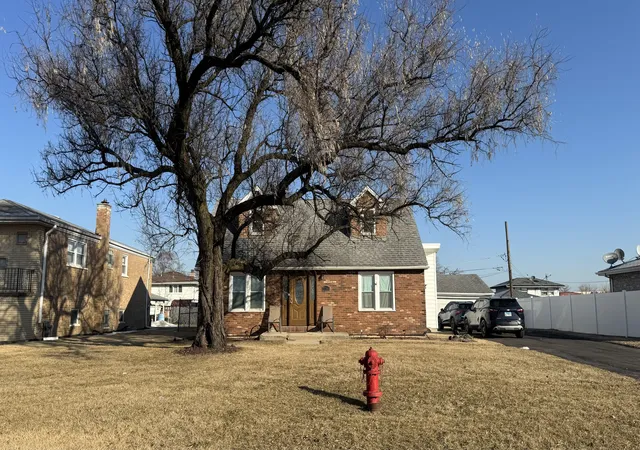 Photo 3 of Single family home for sale at 7700 W 83rd Street, Bridgeview, IL 60455 | MLS# 12696954 | Listing updated on 2026-10-05