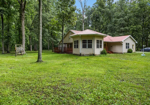 Homes for sale in Sadorus, IL | 492 County Road 0, Sadorus, IL 61872 | MLS# 12696956