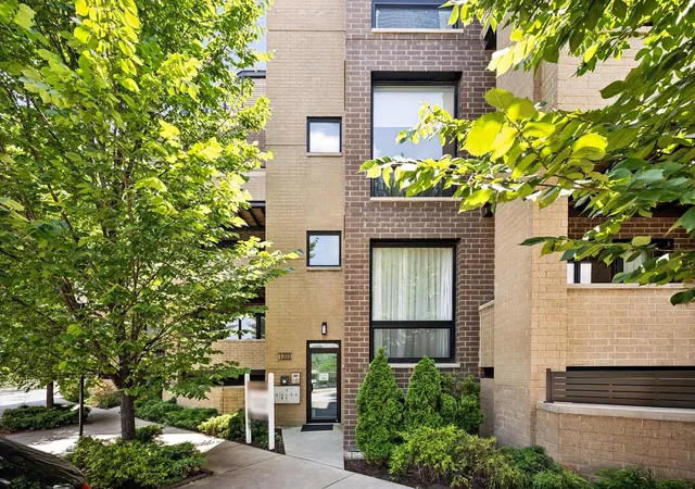1st image of 1203 W Superior St #1B, Chicago, IL 60642 | MLS# 12696970