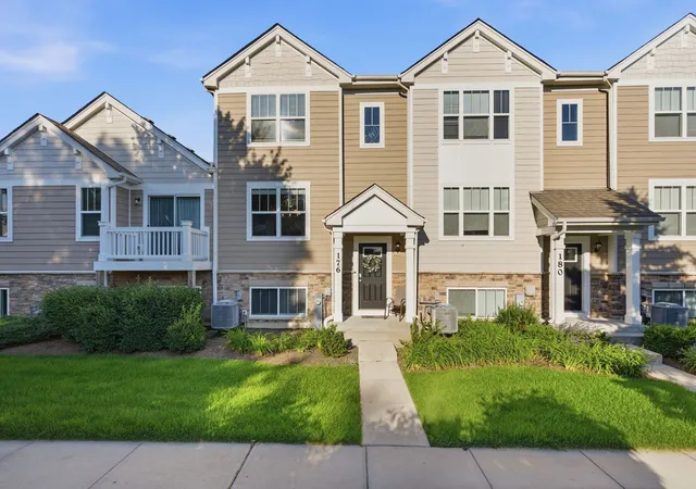 1st image of 176 Goldenrod Dr, Elgin, IL 60124 | MLS# 12696973
