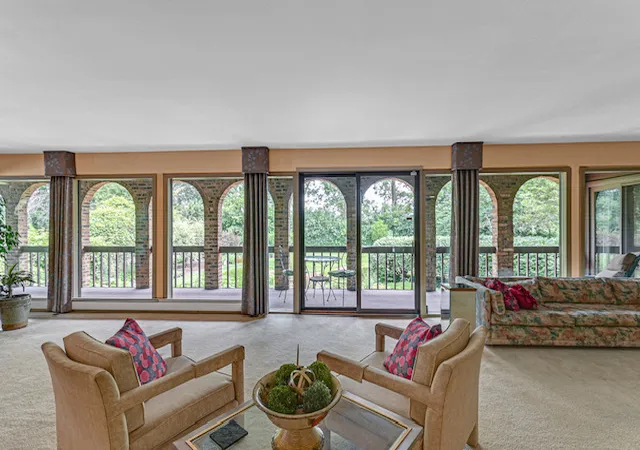 Photo 4 of Single family home for sale at 2817 Chariot Ln, Olympia Fields, IL 60461 | MLS# 12696987 | Listing updated on 2026-08-15