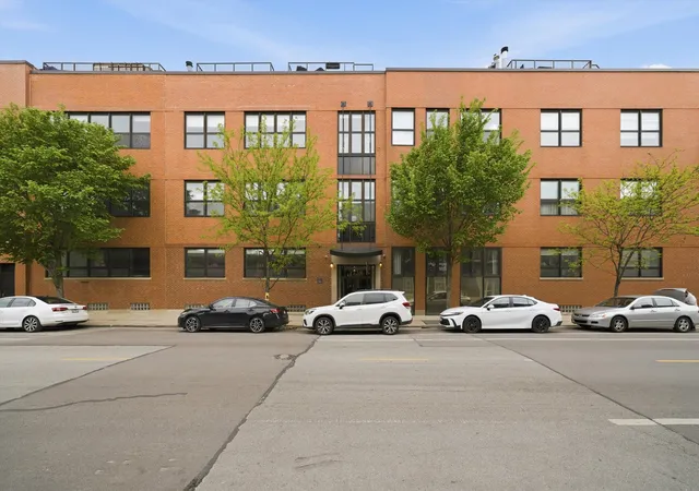 Homes for sale in Chicago, IL | 1728 N Damen Ave #106, Chicago, IL 60647 | MLS# 12697000