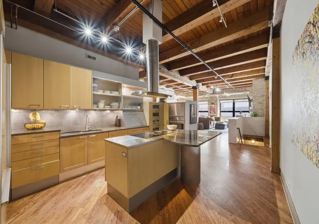 Homes for sale in Chicago, IL | 1728 N Damen Ave #106, Chicago, IL 60647 | MLS# 12697000