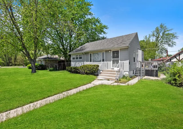 2nd image of 760 Sibley Blvd, Calumet City, IL 60409 | MLS# 12697006