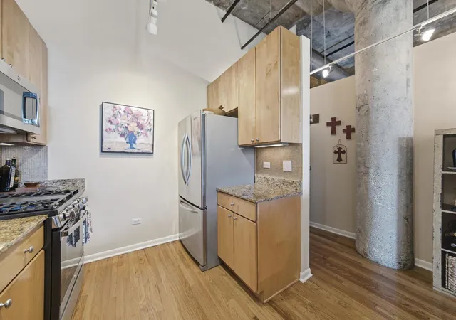 Homes for sale in Chicago, IL | 2001 S Calumet Ave #302, Chicago, IL 60616 | MLS# 12697008