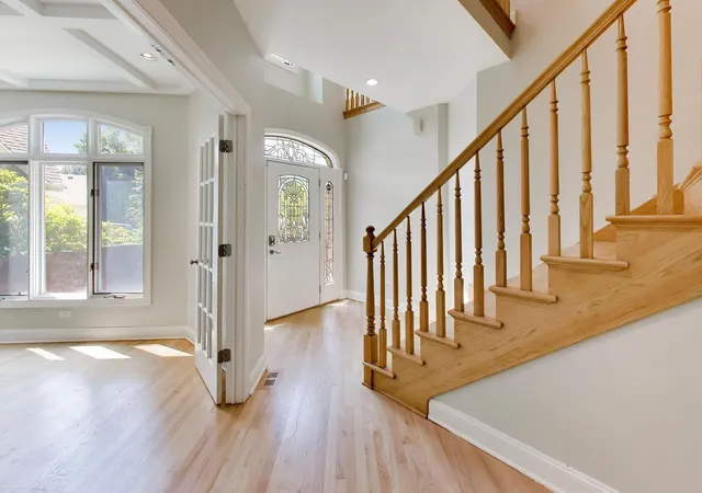 4th image of 1111 Compass Ct, Naperville, IL 60540 | MLS# 12697035
