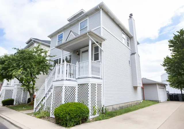 Homes for sale in Chicago, IL | 4257 N Kolmar Ave, Chicago, IL 60641 | MLS# 12697038