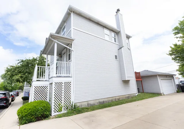 Photo 3 of Single family home for sale at 4257 N Kolmar Ave, Chicago, IL 60641 | MLS# 12697038 | Listing updated on 2026-08-04
