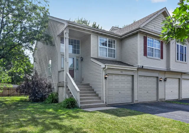 Homes for sale in Oswego, IL | 464 Gloria Ln, Oswego, IL 60543 | MLS# 12697052