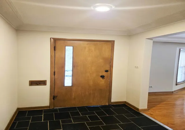 Photo 4 of Single family home for sale at 9605 S Kolin Ave, Oak Lawn, IL 60453 | MLS# 12697056 | Listing updated on 2026-09-14