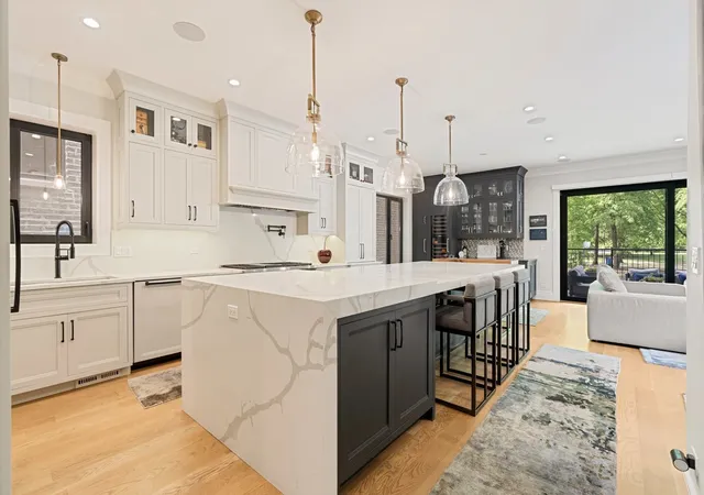 2nd image of 2207 N Orchard St #1, Chicago, IL 60614 | MLS# 12697057
