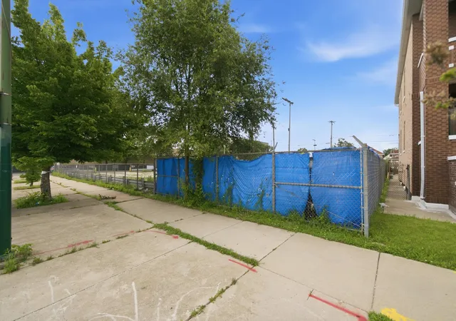 4th image of 5101-5117 S Sacramento Ave, Chicago, IL 60632 | MLS# 12697116
