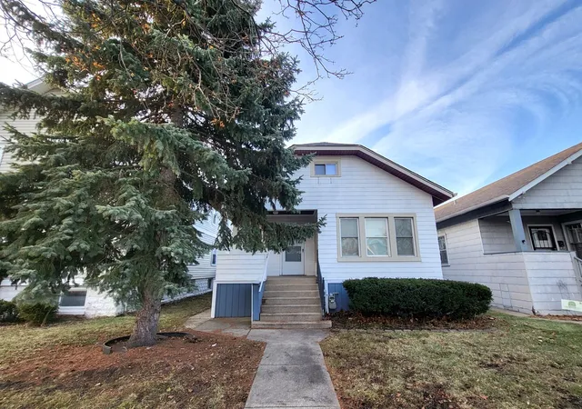 Homes for sale in Chicago, IL | 4820 N Kentucky Ave, Chicago, IL 60630 | MLS# 12697120