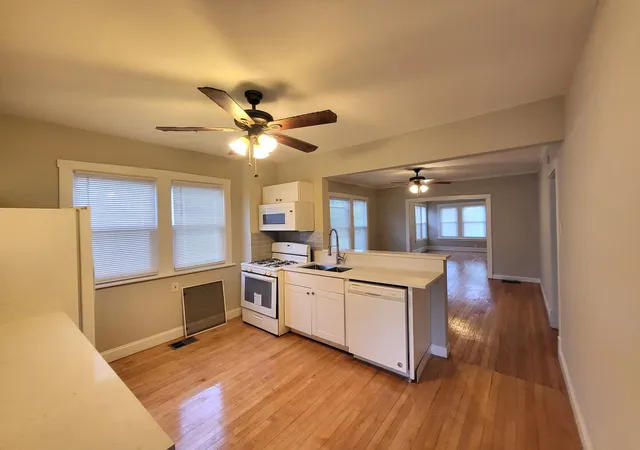 Homes for sale in Chicago, IL | 4820 N Kentucky Ave, Chicago, IL 60630 | MLS# 12697120