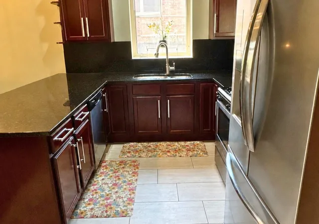 Listing Photo 5 - Condo for sale in building located at 4932 N Harding Ave, Chicago, IL 60625 - Unit #1S