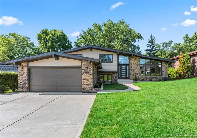 Homes for sale in Palos Hills, IL | 9039 Windsor Dr, Palos Hills, IL 60465 | MLS# 12697147