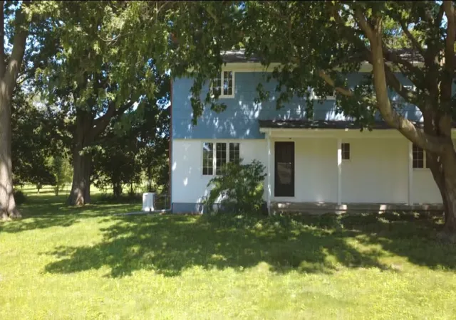 Photo 1 of Single family home for sale at 915 Sunset Dr, Princeton, IL 61356 | MLS# 12697206 | Listing updated on 2026-10-02