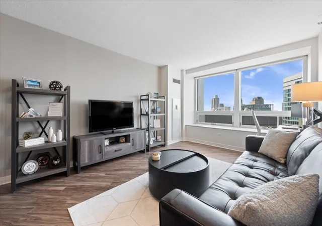 5th image of 512 N Mcclurg Ct #3812, Chicago, IL 60611 | MLS# 12697245