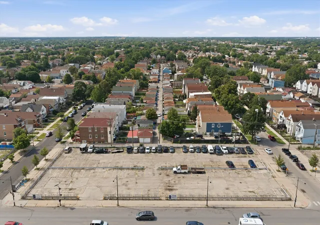 2nd image of 5100 S Sacramento Ave, Chicago, IL 60632 | MLS# 12697262