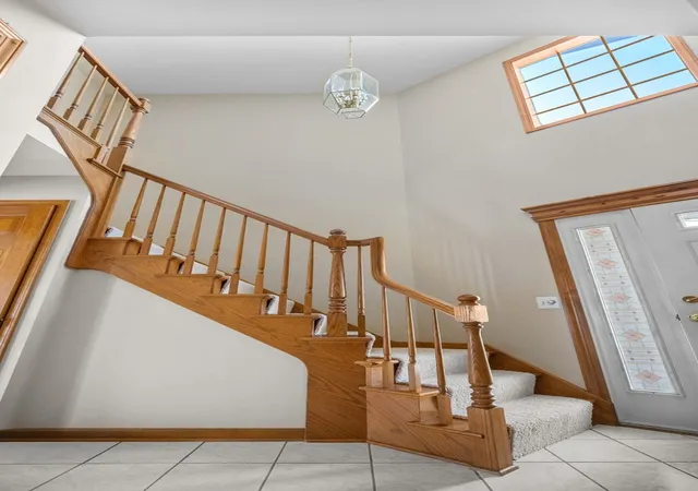 3rd image of 27W225 Ash Ct, Winfield, IL 60190 | MLS# 12697272