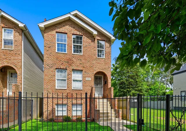 1st image of 11707 S Morgan St, Chicago, IL 60643 | MLS# 12697297