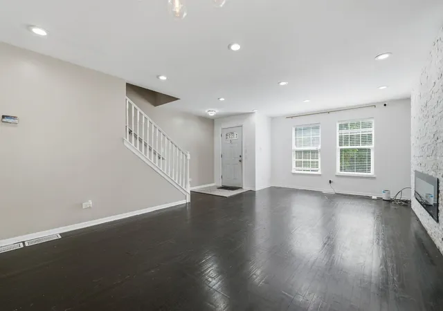 4th image of 11707 S Morgan St, Chicago, IL 60643 | MLS# 12697297