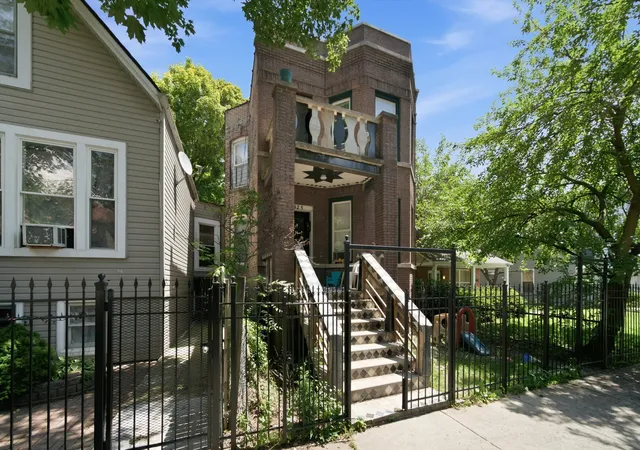 4th image of 1925 N Keystone Ave, Chicago, IL 60639 | MLS# 12697313